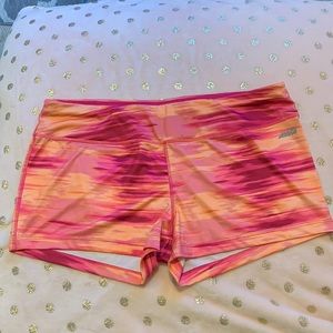 Avia XL shorts pink and orange